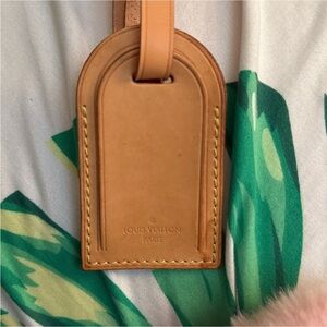 Louis Vuitton Light Leather Tag L.Z.L